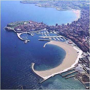 Playas de San Lorenzo y Poniente (Gijon)